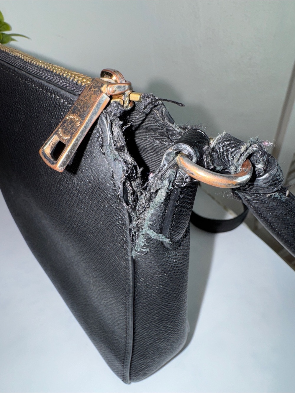 Coach Rowan File Bag REHAB NEEDS REPAIR - AS IS LISTING - Picture 3 of 6